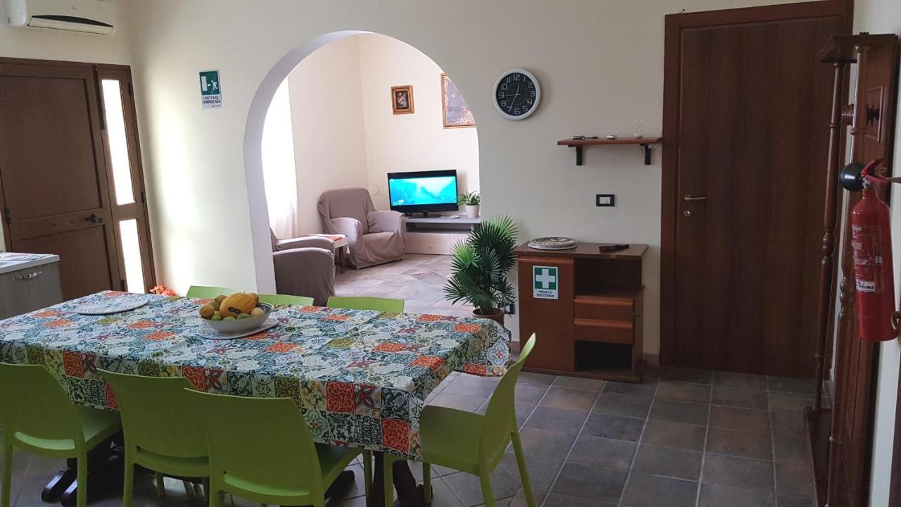 Casa Vacanze Villa Tropia Camastra Εξωτερικό φωτογραφία